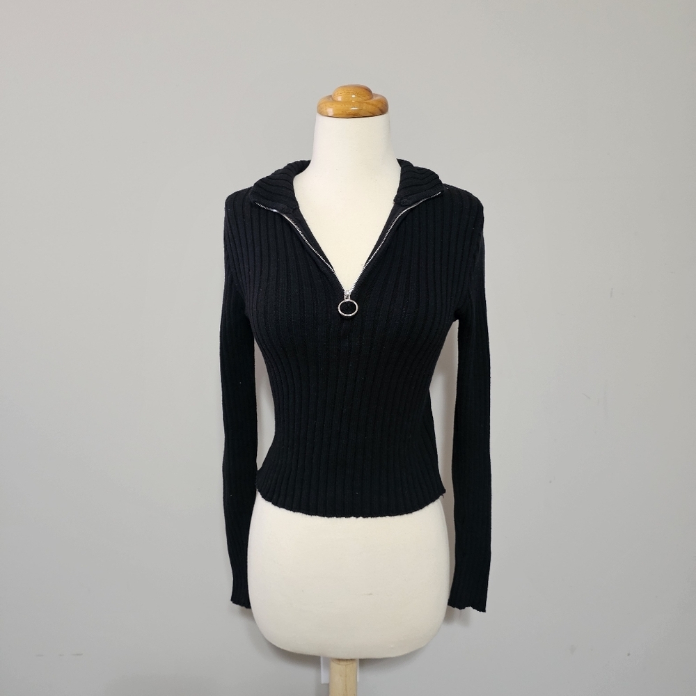 F21 Black Ribbed Knit Quarter Zip Top Mock Neck Long Sleeve Cropped Y2K